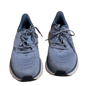 Hoka One One Light Blue Size 8.5 Women’s Comfy Sneakers Excellent Condition